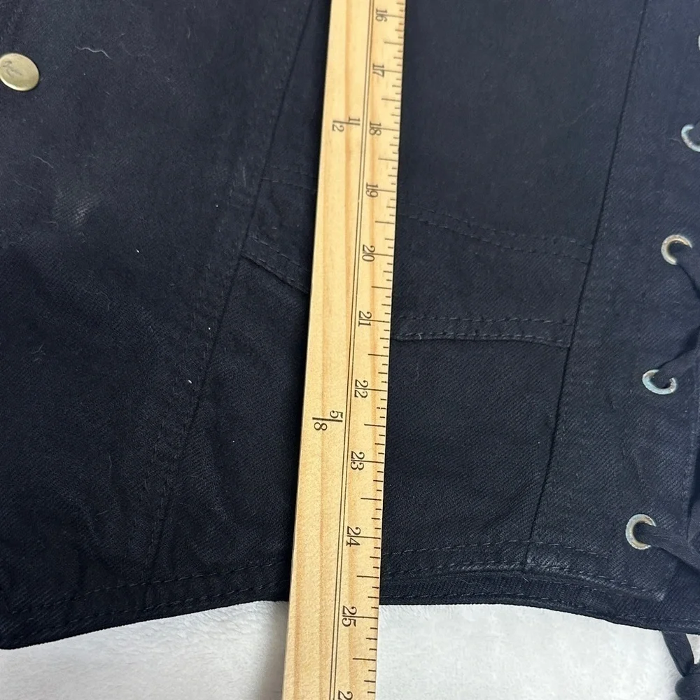 Men's Black Vest with Gun Pocket